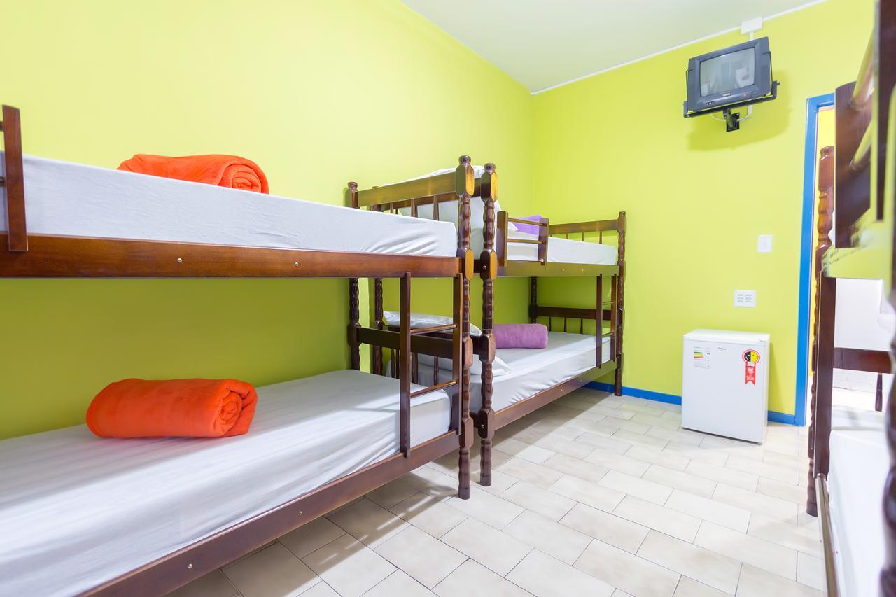 Cabanas Hostel & Suites Balneario Camboriu Exterior photo